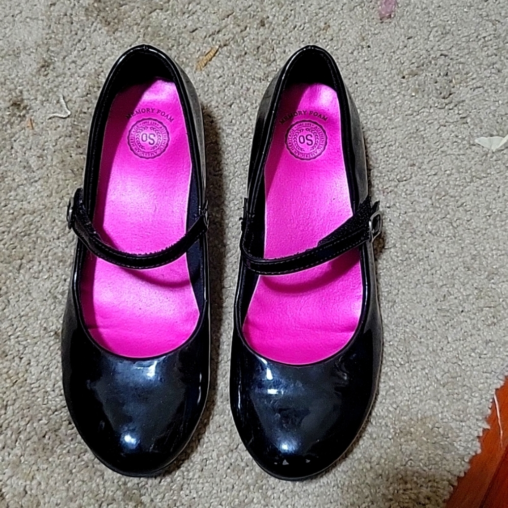 Girls size 4 dress shoes